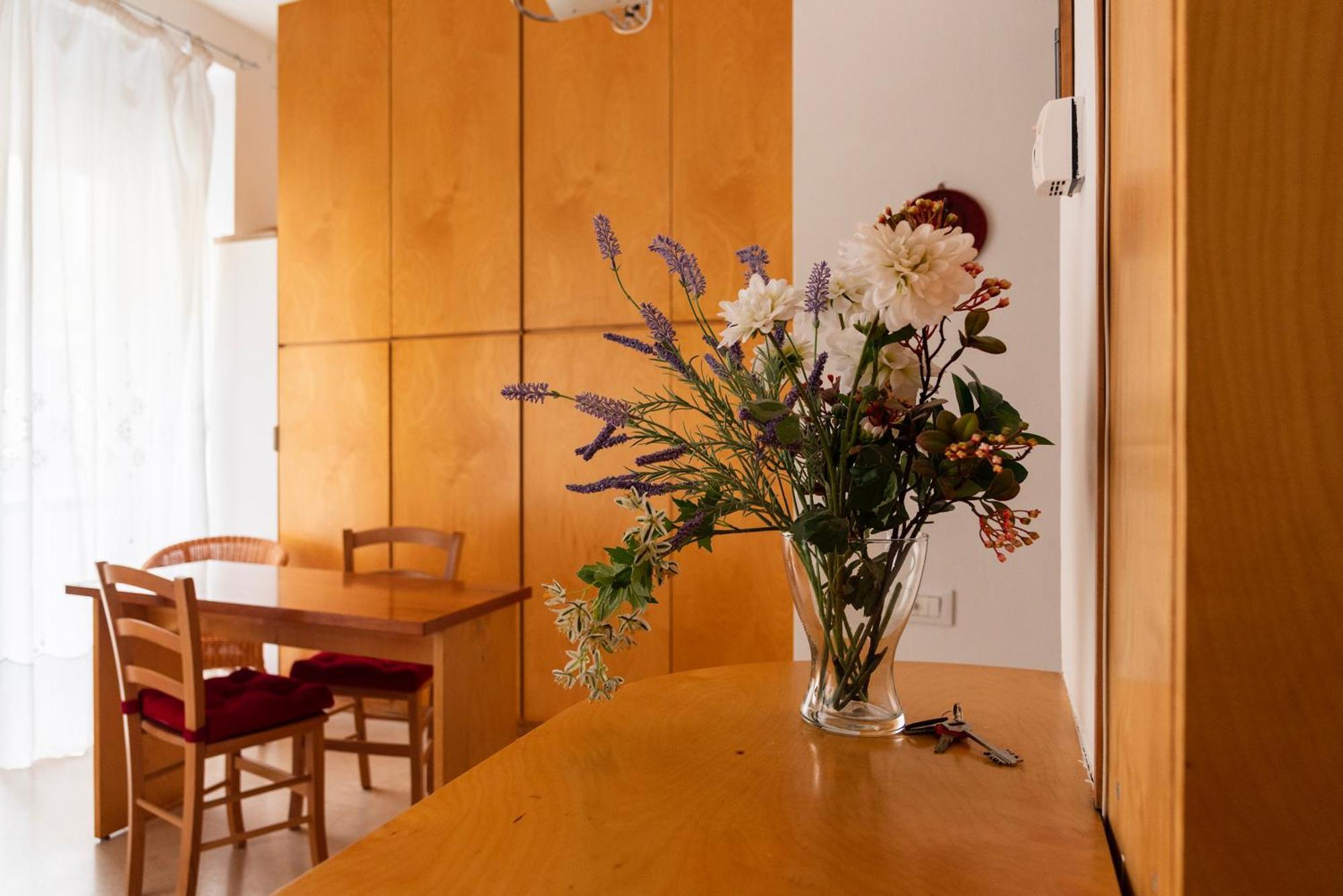 Appartement Youhosty - Lecco 11 *